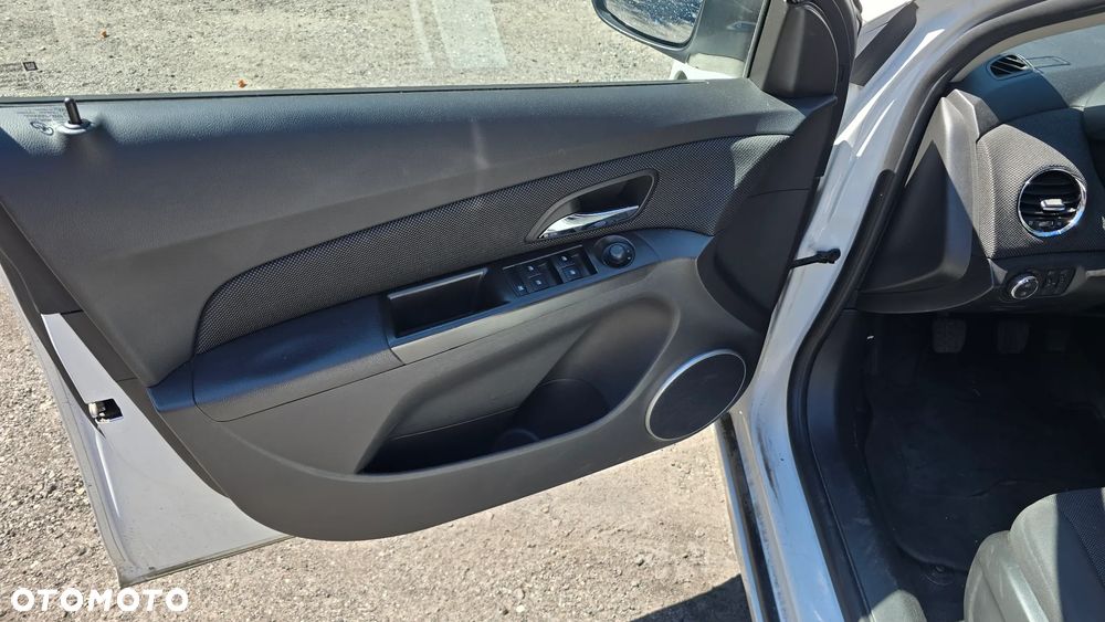 Chevrolet Cruze 2.0 VDCi LS+ - 15