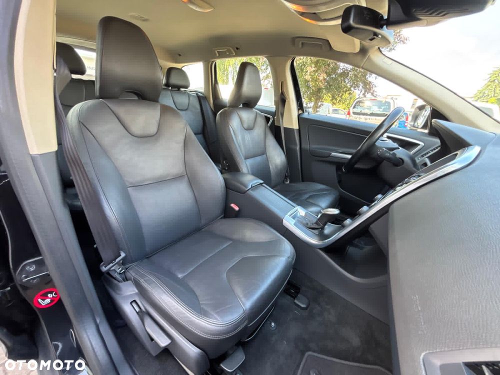 Volvo XC 60 - 29