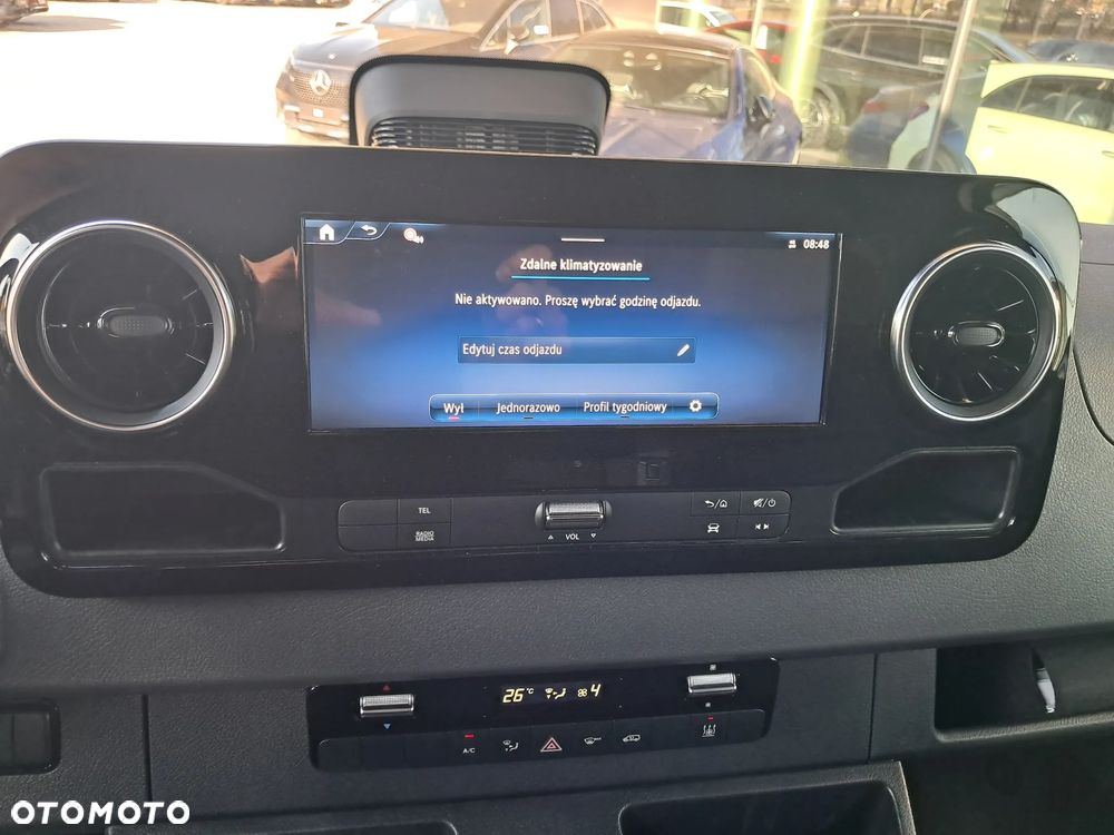 Mercedes-Benz eSprinter 420 - 12