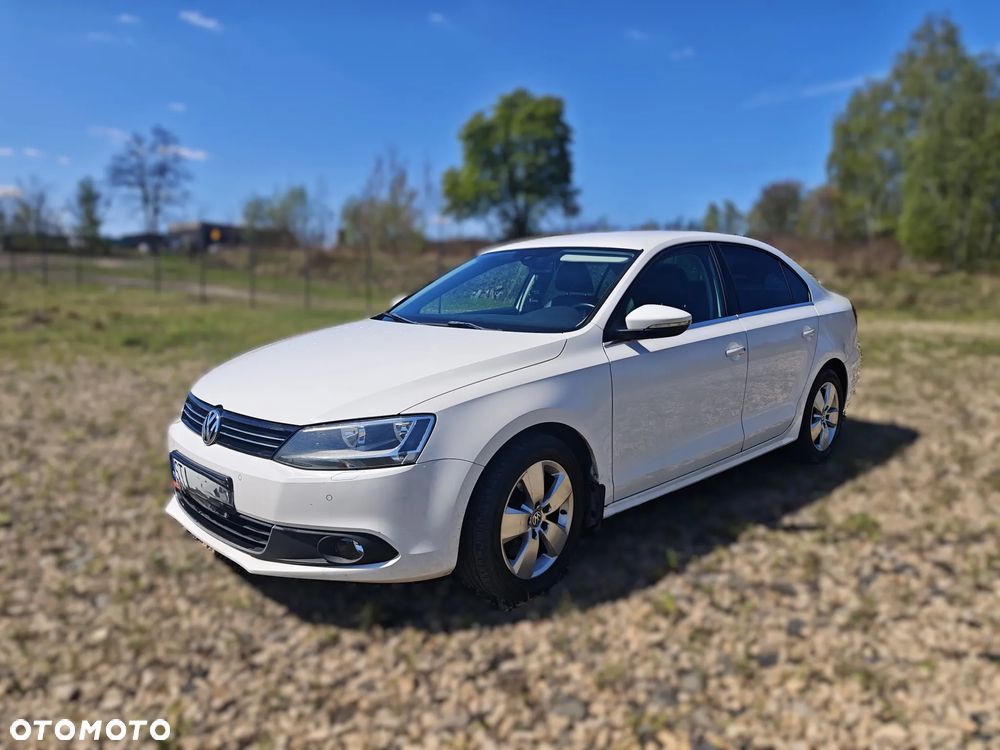 Volkswagen Jetta 1.4 TSI Highline - 1
