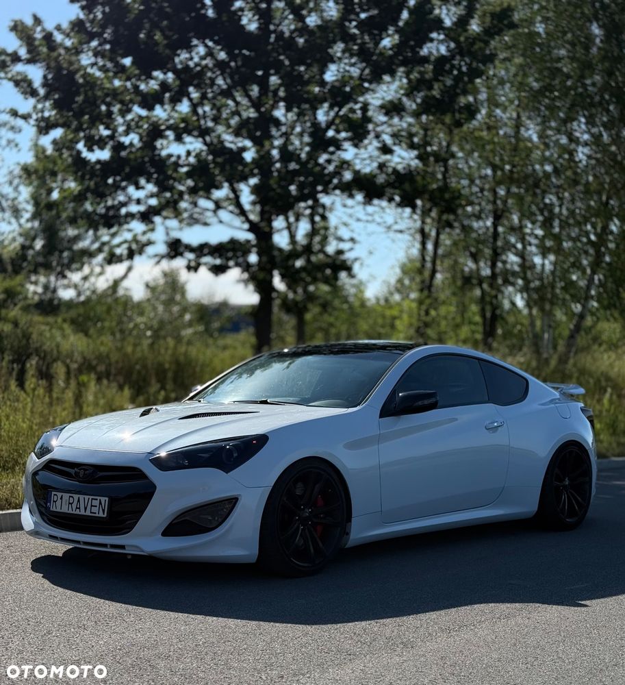 Hyundai Genesis Coupe 3.8 V6 Executive - 3