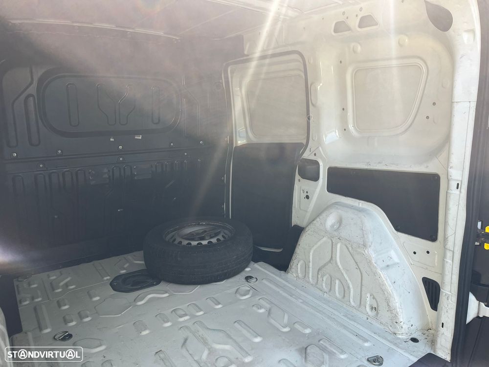 Fiat Doblo 1.3 Multiject C/Porta Lateral - 26