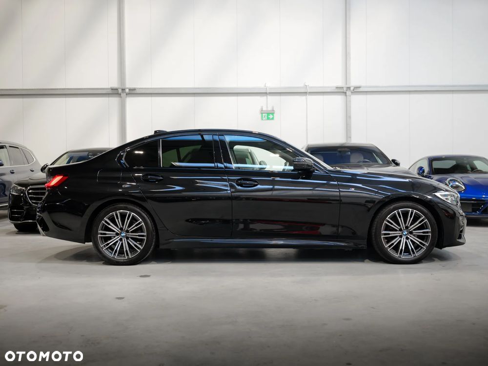 BMW Seria 3 320d xDrive M Sport sport - 11