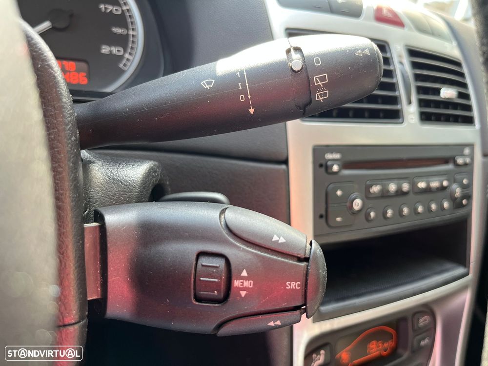 Peugeot 307 1.4 XR - 15