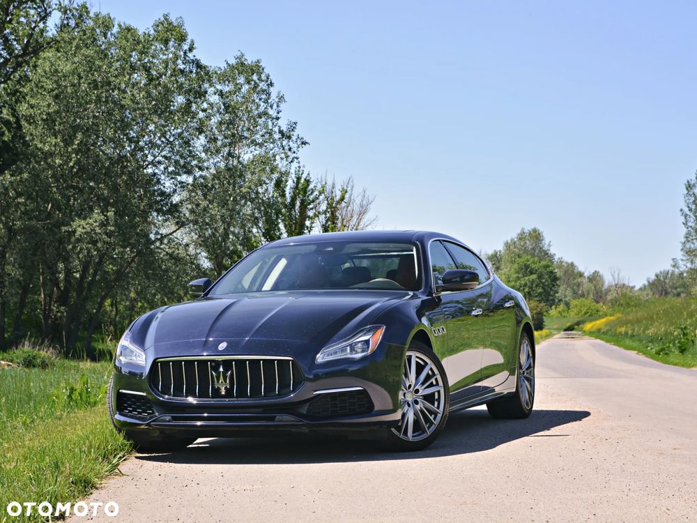 Maserati Quattroporte - 1