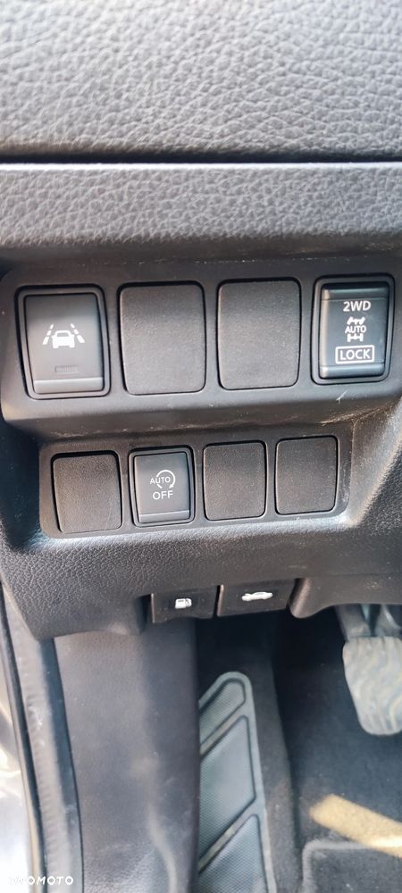 Nissan Qashqai 1.6 dCi 4 x 4 DPF Start/Stop tekna - 13