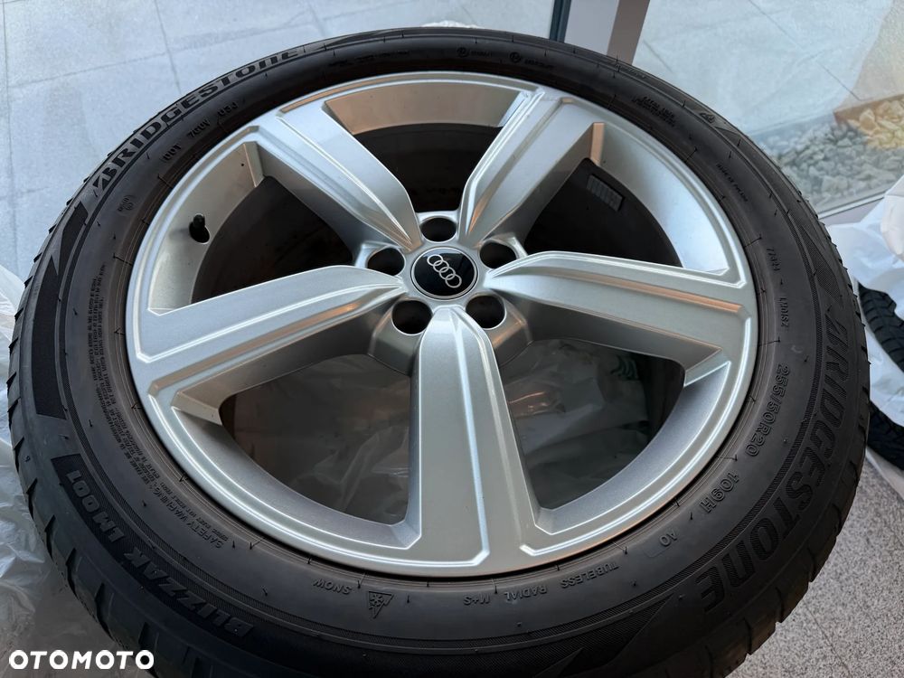 Audi e-tron 55 Quattro S Line - 39