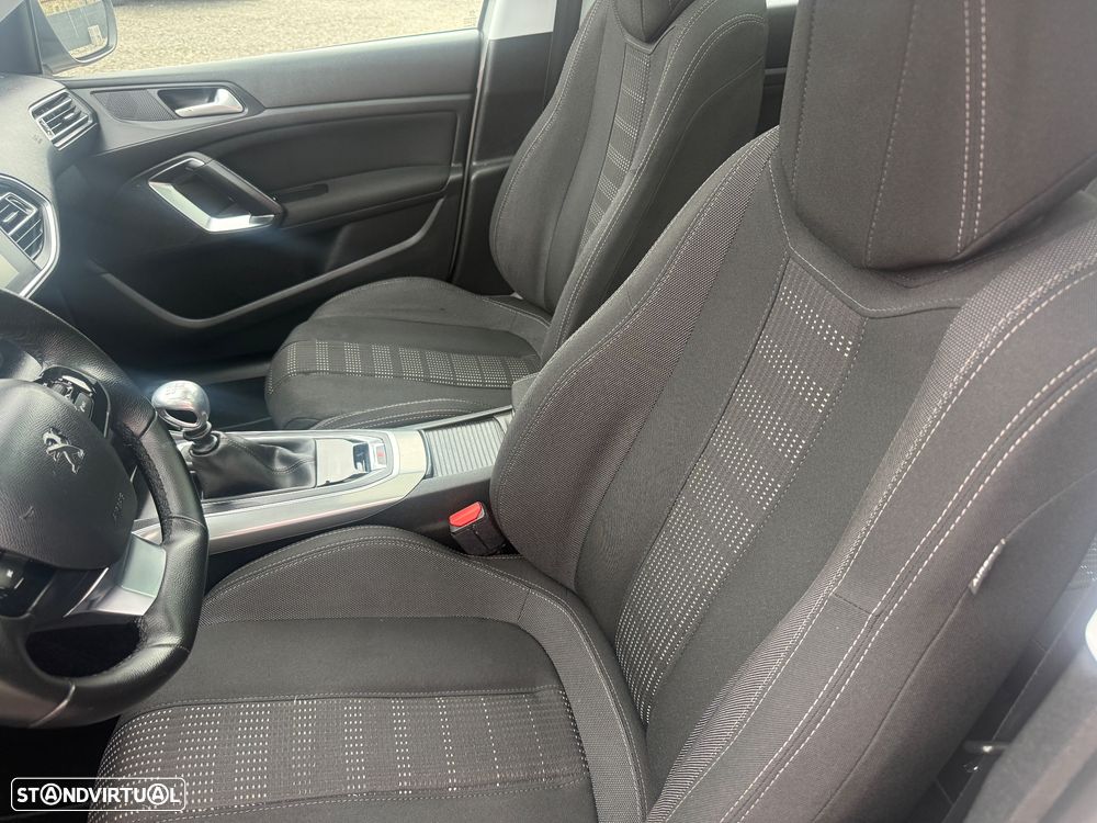 Peugeot 308 SW 1.6 BlueHDi Allure - 24