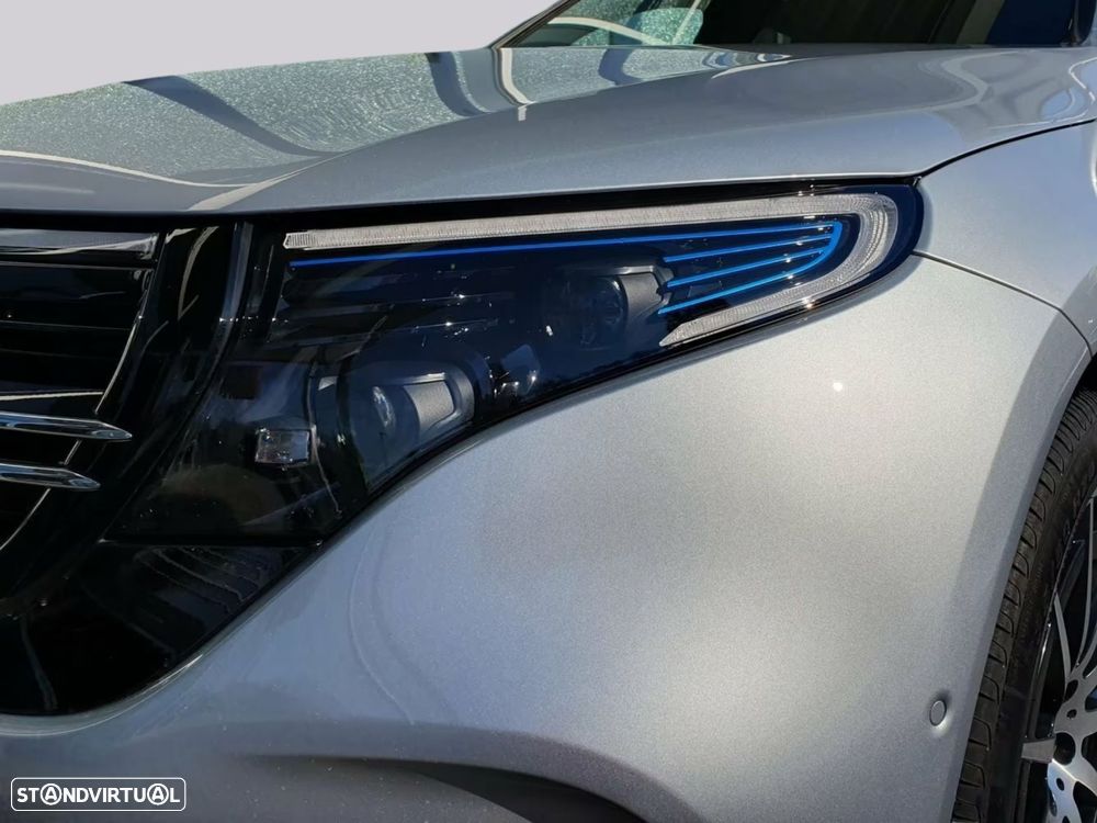 Mercedes-Benz EQC - 4