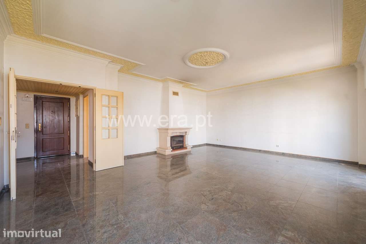 Apartamento T3 no Casal do Chapim - Grande imagem: 4/29