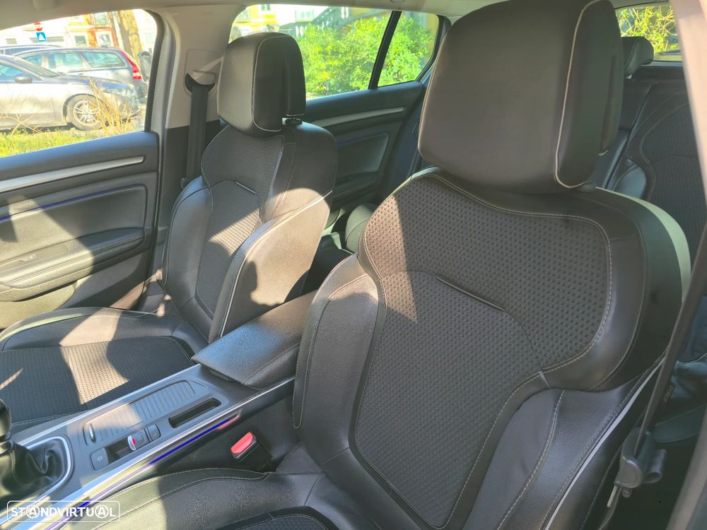 Renault Mégane Sport Tourer BLUE dCi 115 BOSE EDITION - 17