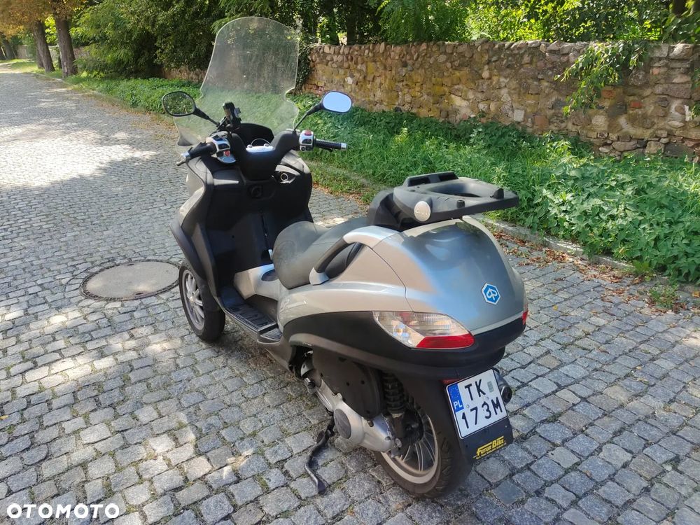 Piaggio MP-3 - 3