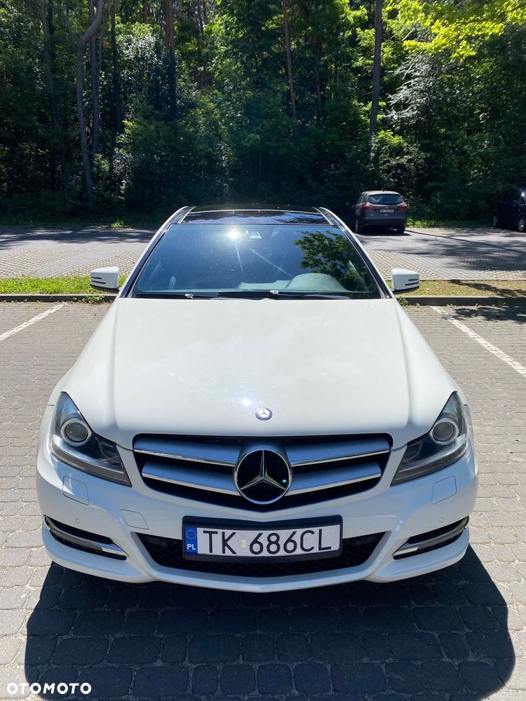 Mercedes-Benz Klasa C 250 CDI DPF (BlueEFFICIENCY) 7G-TRONIC - 4