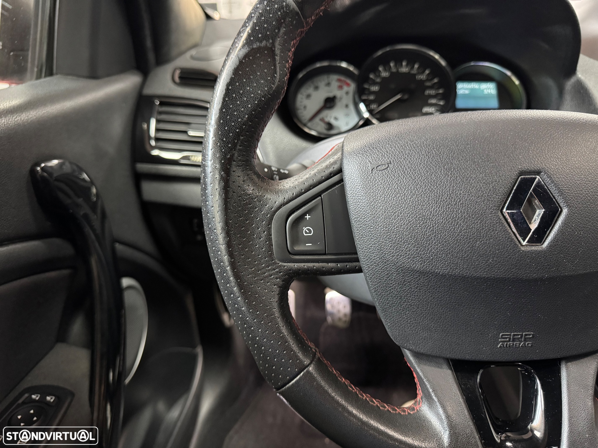 Renault Mégane Coupe 1.5 dCi GT Line - 23