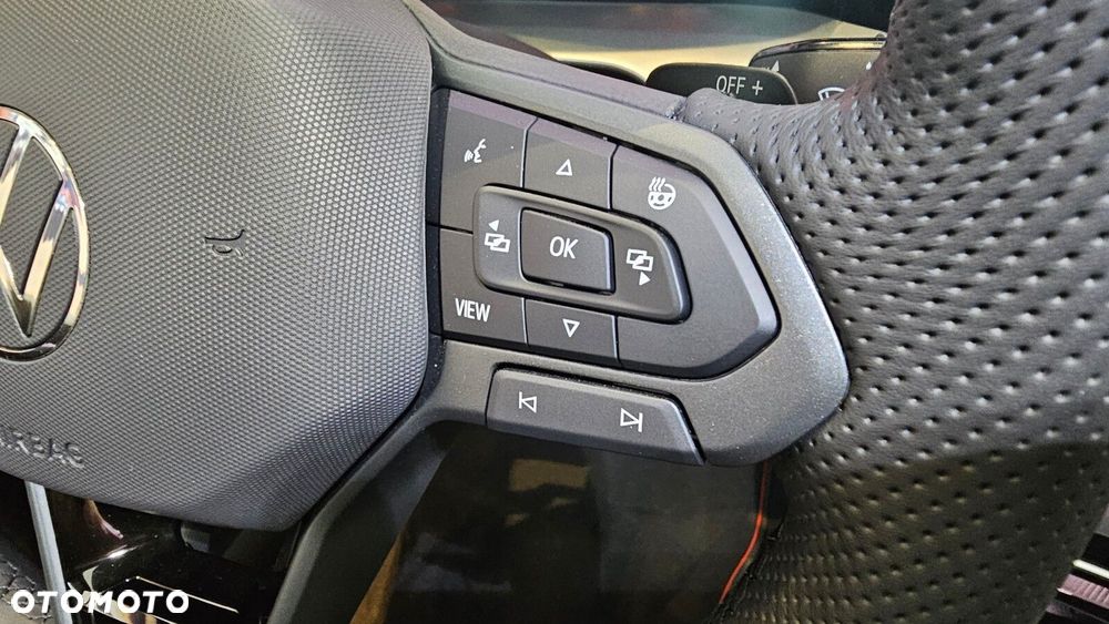 Volkswagen Golf - 24