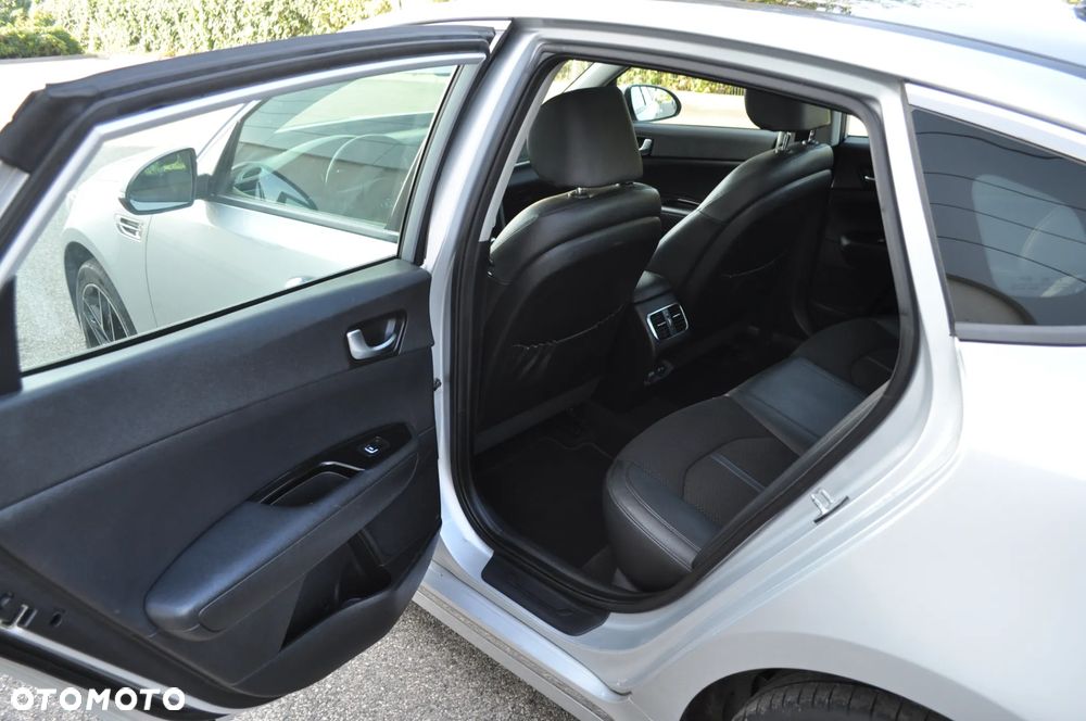 Kia Optima - 18