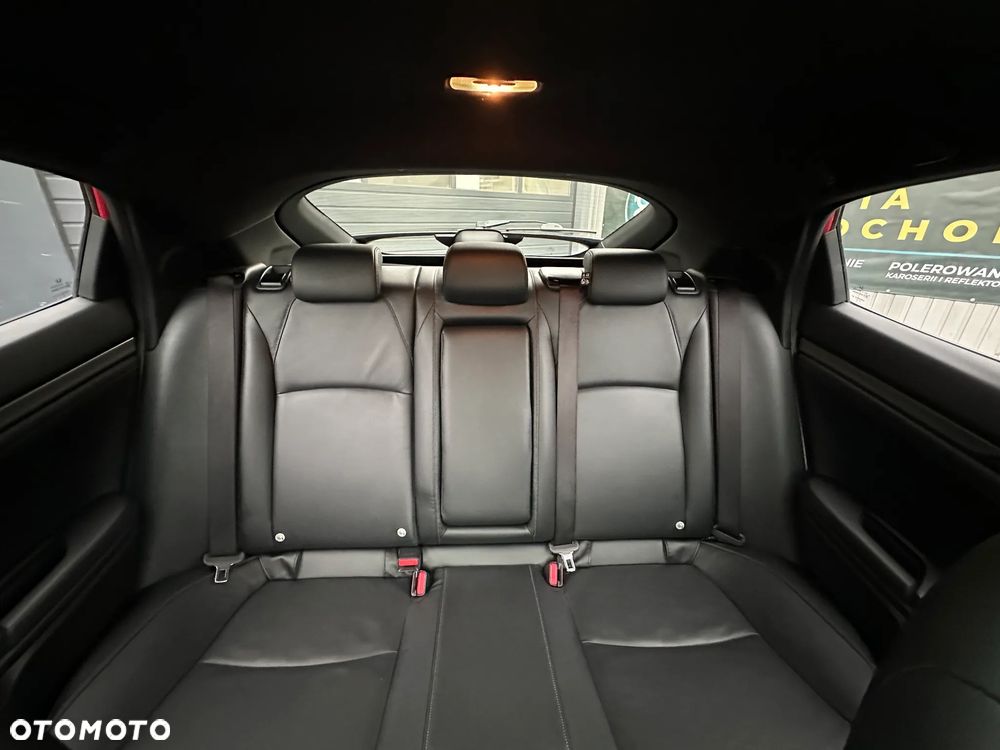 Honda Civic 1.0 T Executive Sport Line - 24