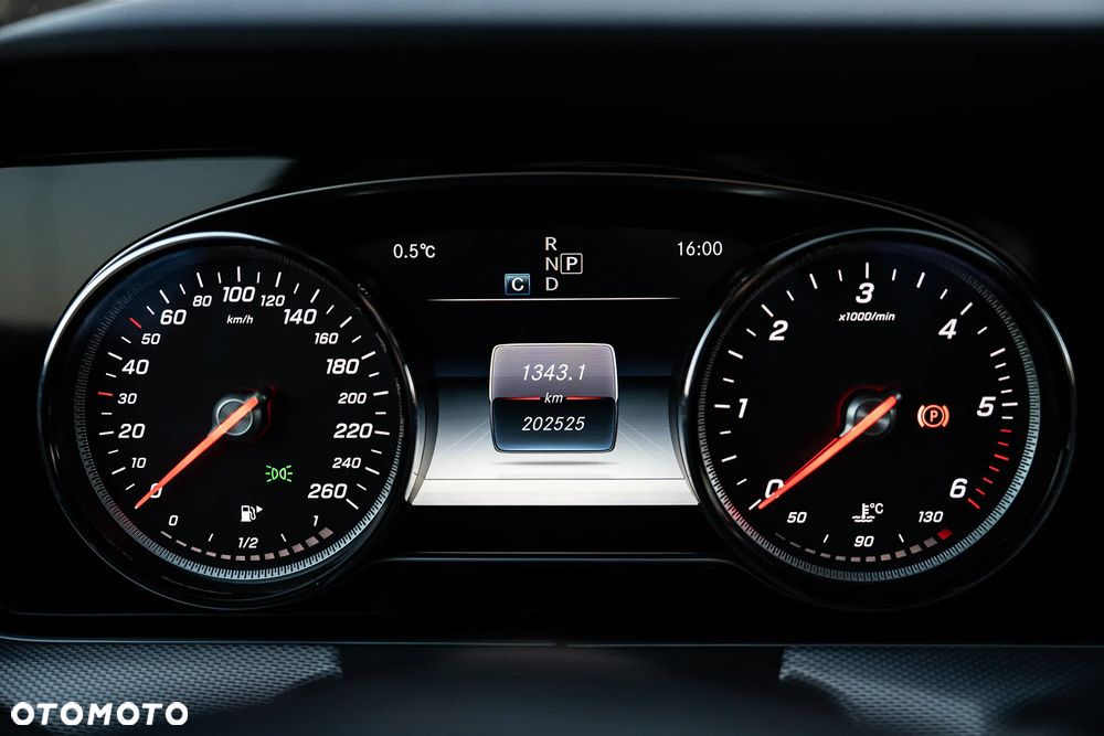 Mercedes-Benz Klasa E 220 d 9G-TRONIC - 9