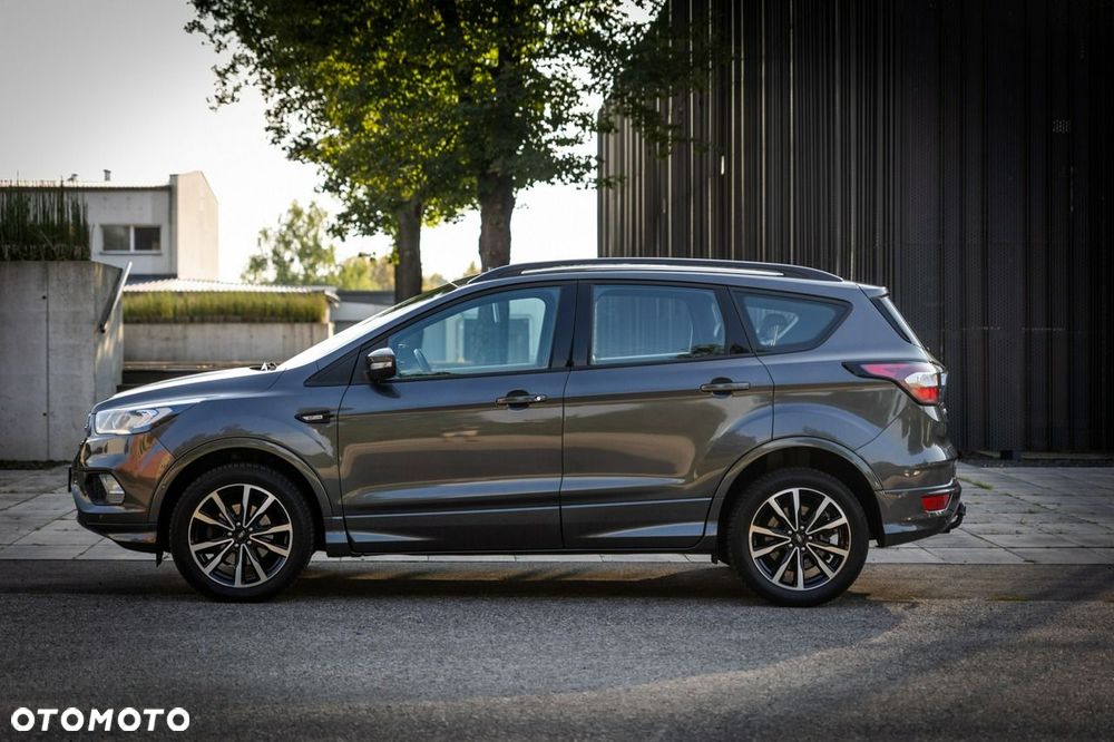 Ford Kuga 1.5 EcoBoost 2x4 Titanium - 14