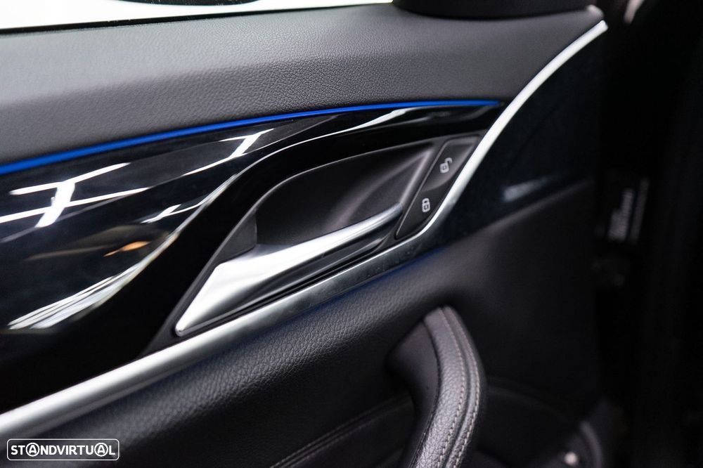 BMW 530 e iPerformance Line Sport - 27