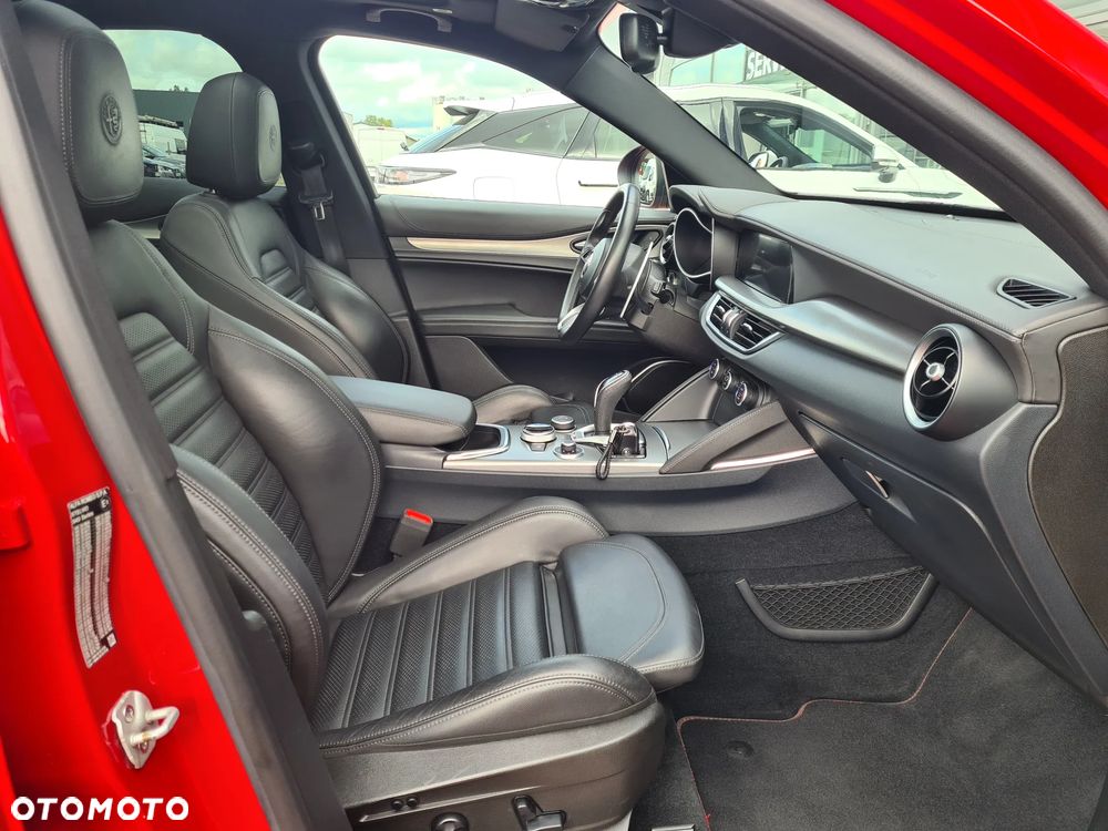 Alfa Romeo Stelvio 2.0 Turbo Veloce Q4 - 26