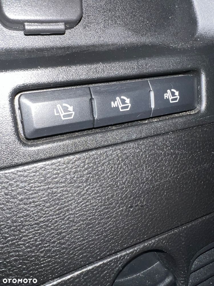 Ford S-Max 2.0 TDCi Titanium PowerShift - 8