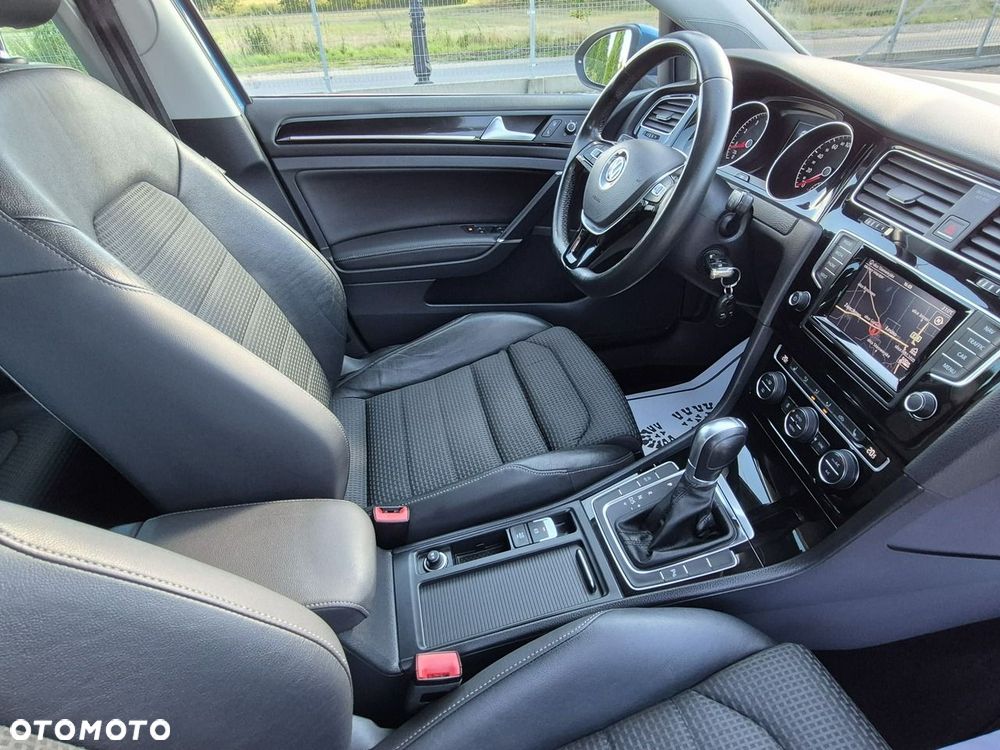 Volkswagen Golf - 15