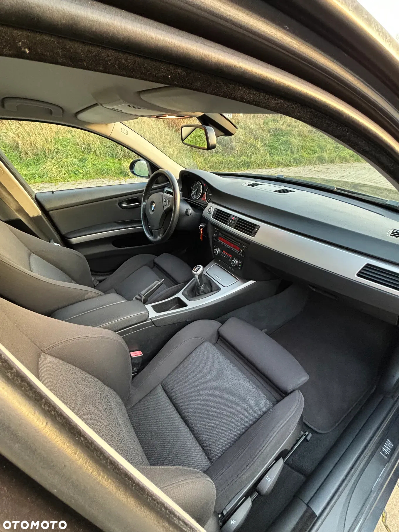 BMW Seria 3 318d - 14