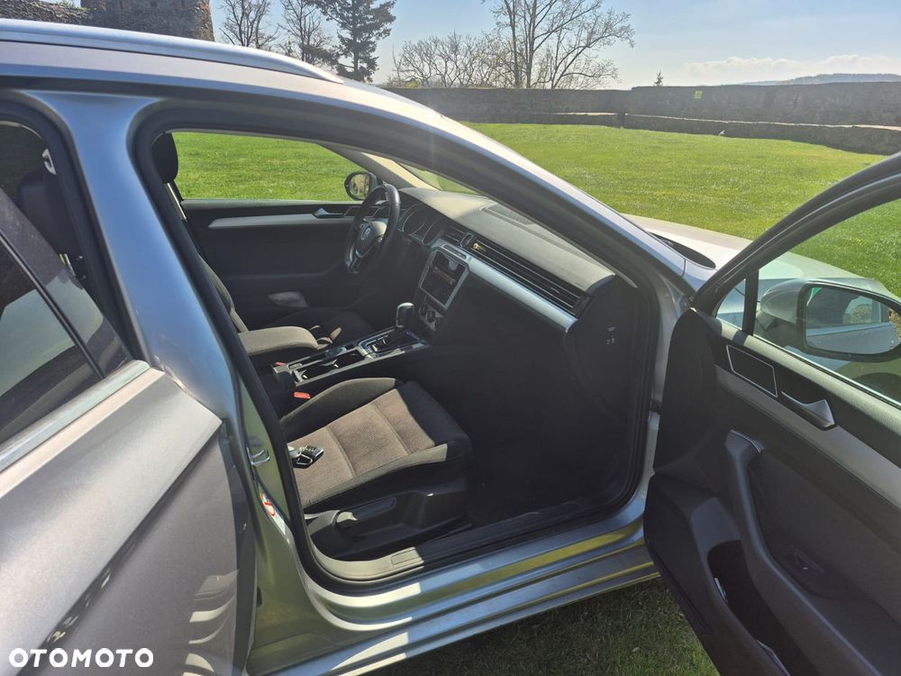 Volkswagen Passat - 6