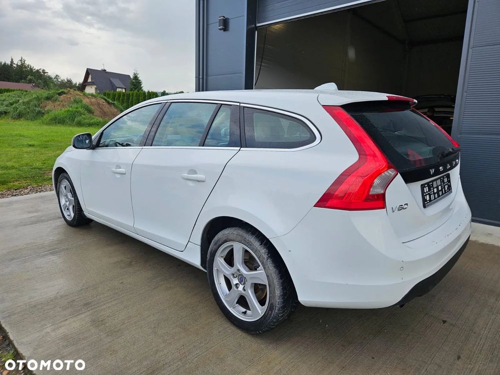Volvo V60 D2 Kinetic - 5