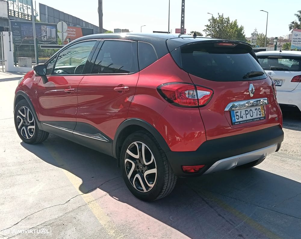 Renault Captur 1.5 dCi Helly Hansen - 9