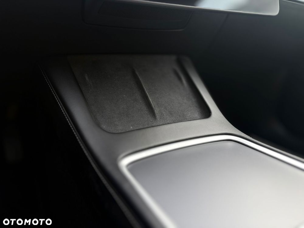 Tesla Model 3 Langstreckenbatterie Allradantrieb Dual Motor - 29