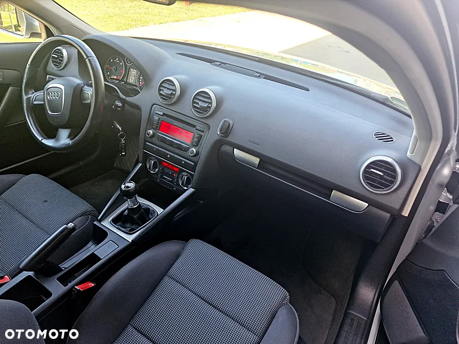 Audi A3 1.9 TDI Sportback Attraction - 13