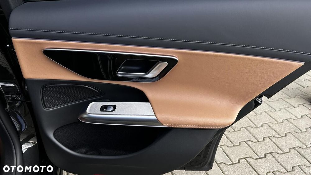 Mercedes-Benz Klasa E 220 d mHEV 4-Matic AMG 9G-Tronic - 30