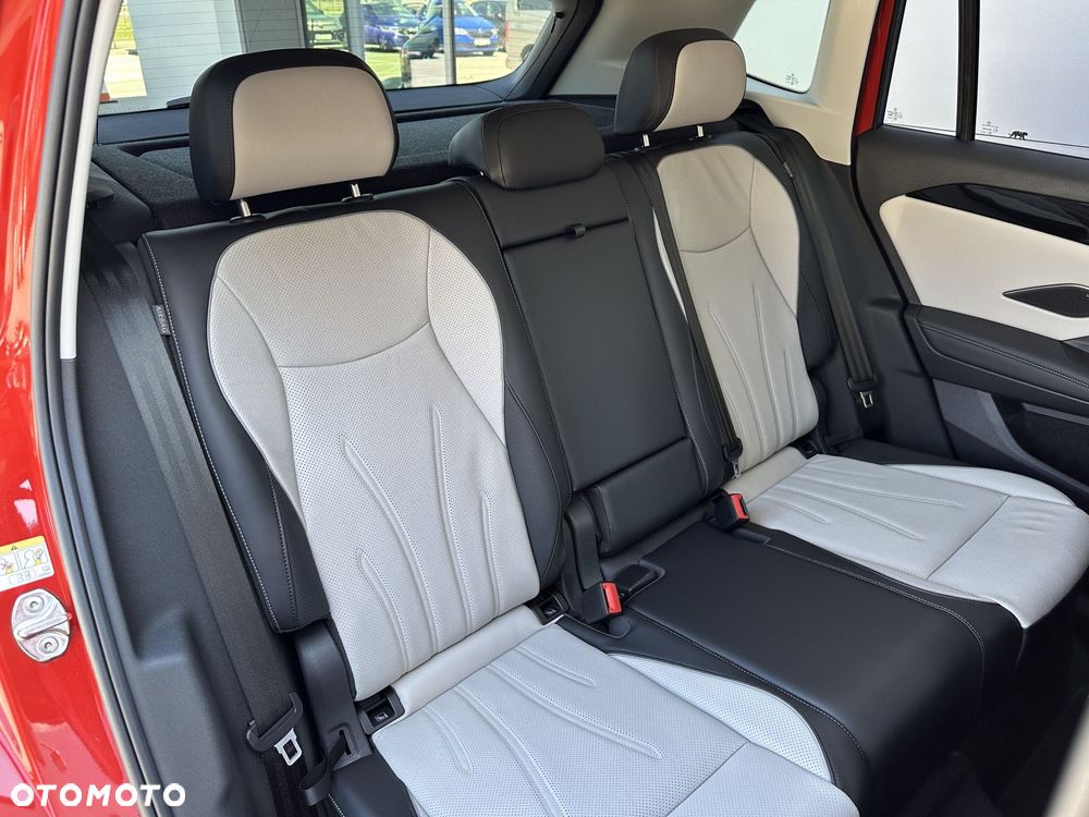 Volkswagen Tiguan - 22