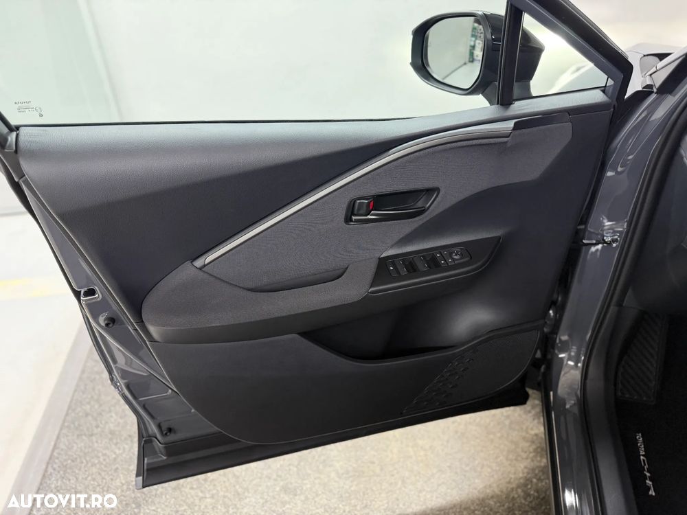 Toyota C-HR 1.8 HEV 140 CP 4x2 CVT Active - 13