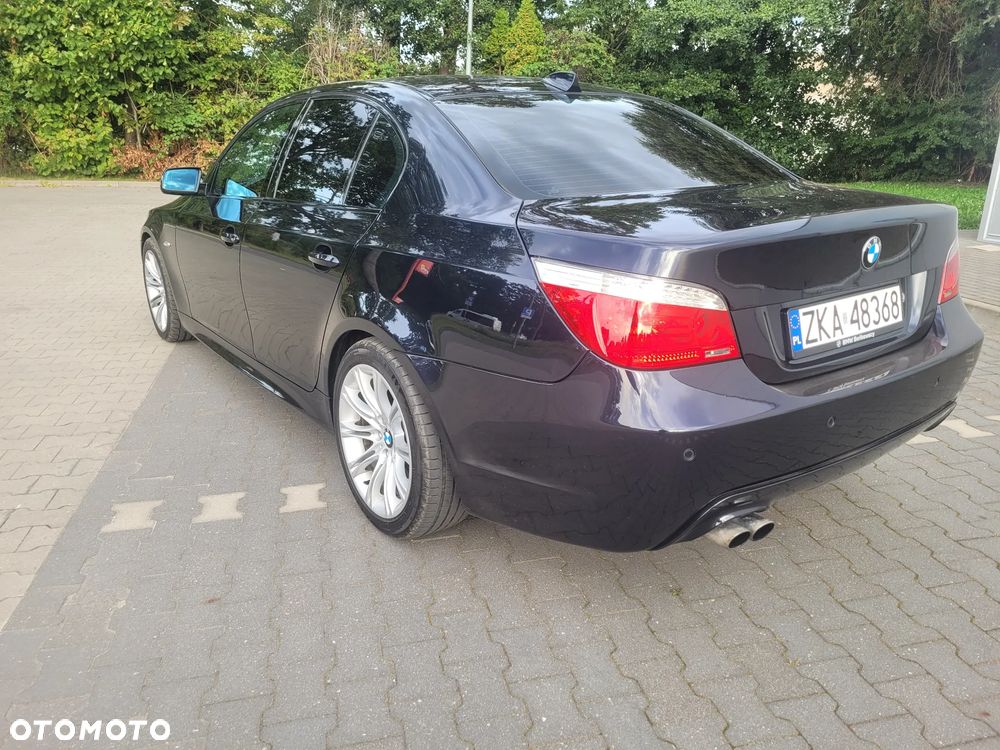 BMW Seria 5 530d Sport-Aut Edition Sport - 11