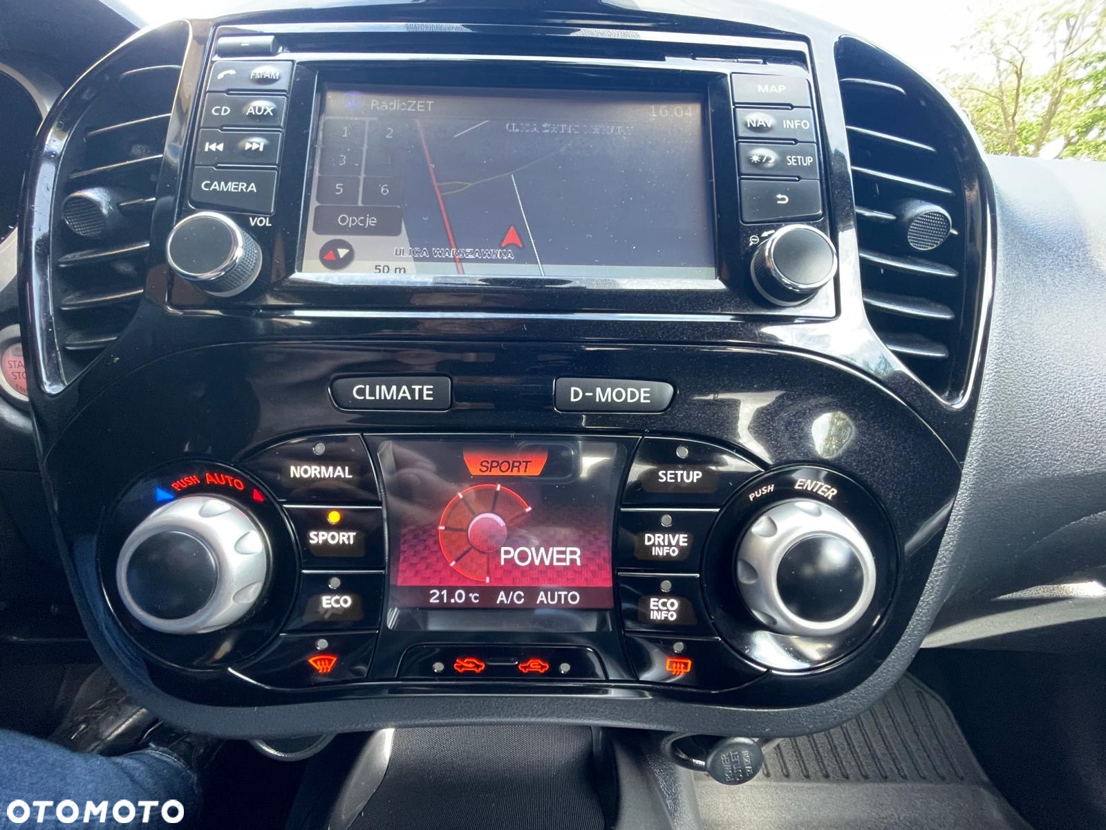 Nissan Juke 1.6 Tekna S&S - 29