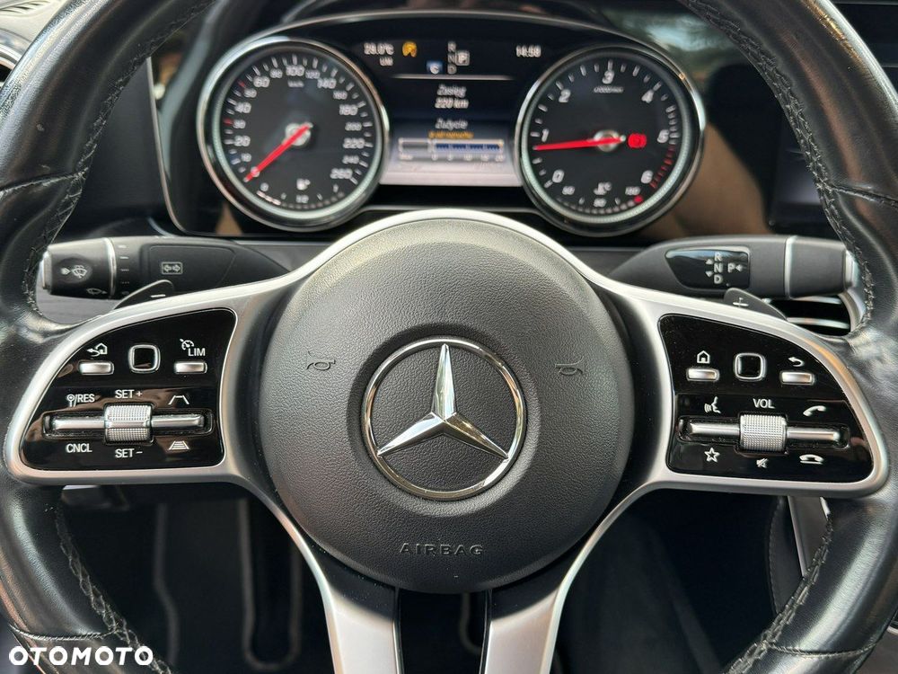 Mercedes-Benz Klasa E - 21