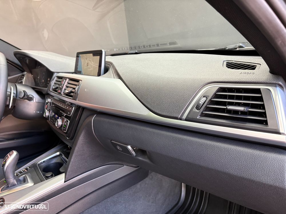 BMW 320 d Touring Sport-Aut. Efficient Dynamics Edition - 44