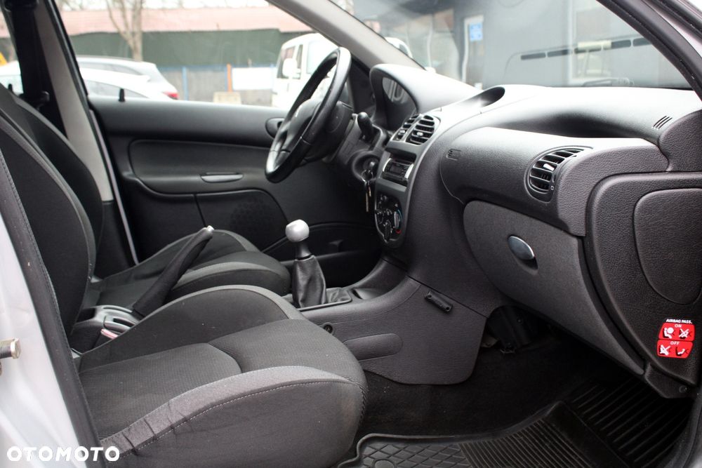 Peugeot 206 1.4 Trendy - 9