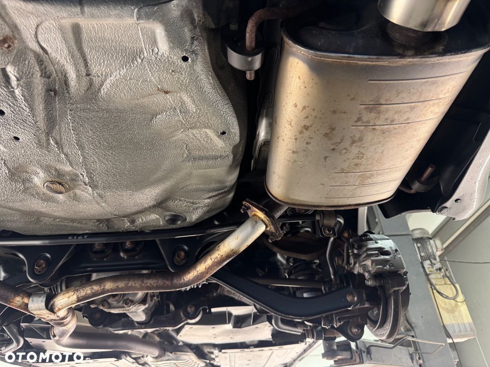 Subaru Outback Legacy 2.5RC NAV - 30