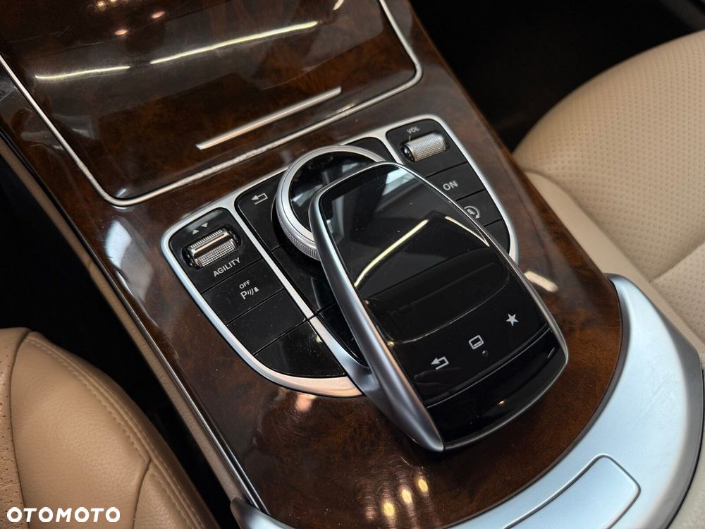 Mercedes-Benz Klasa C - 23