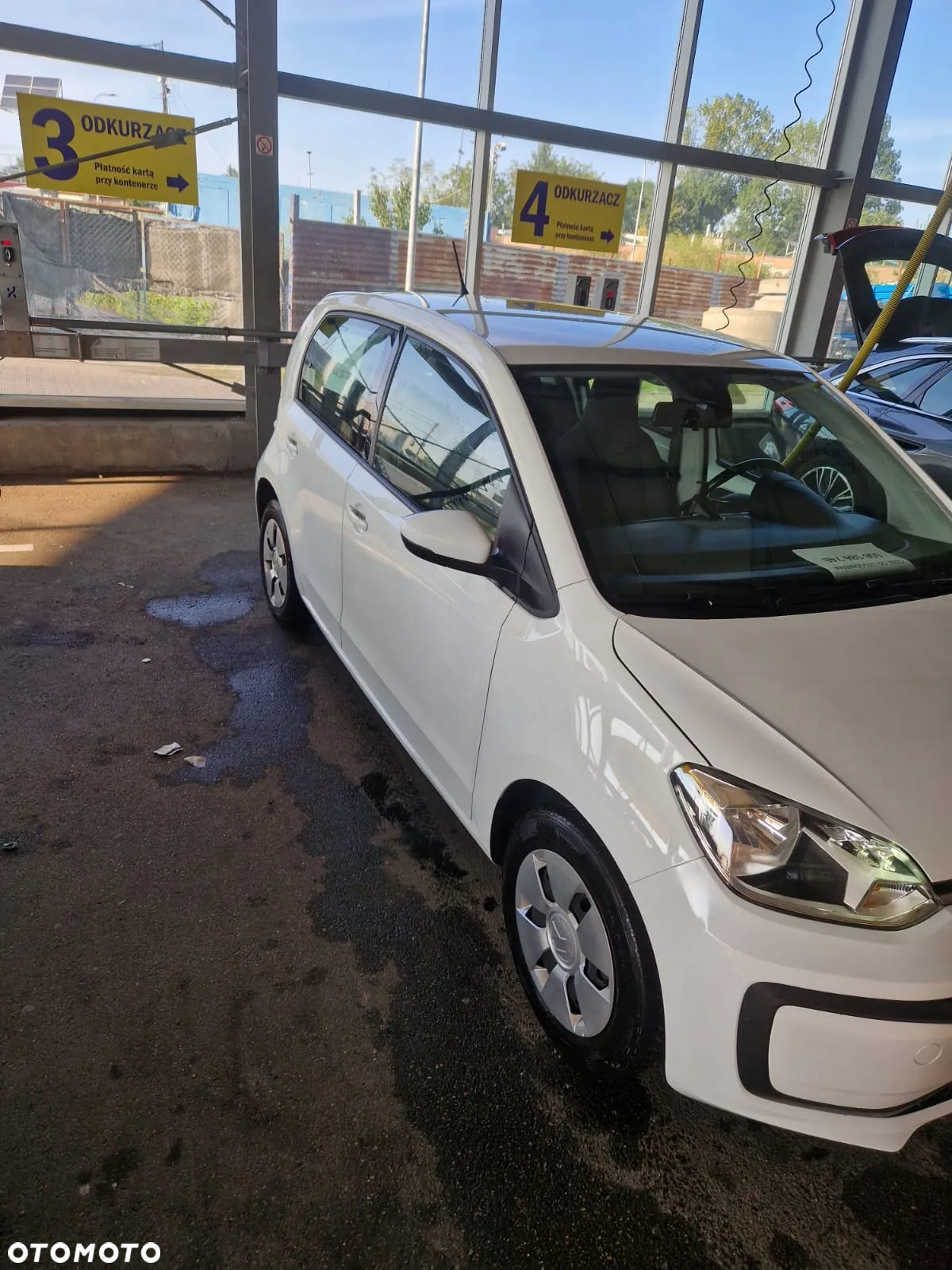 Volkswagen up! 1.0 Beats - 3