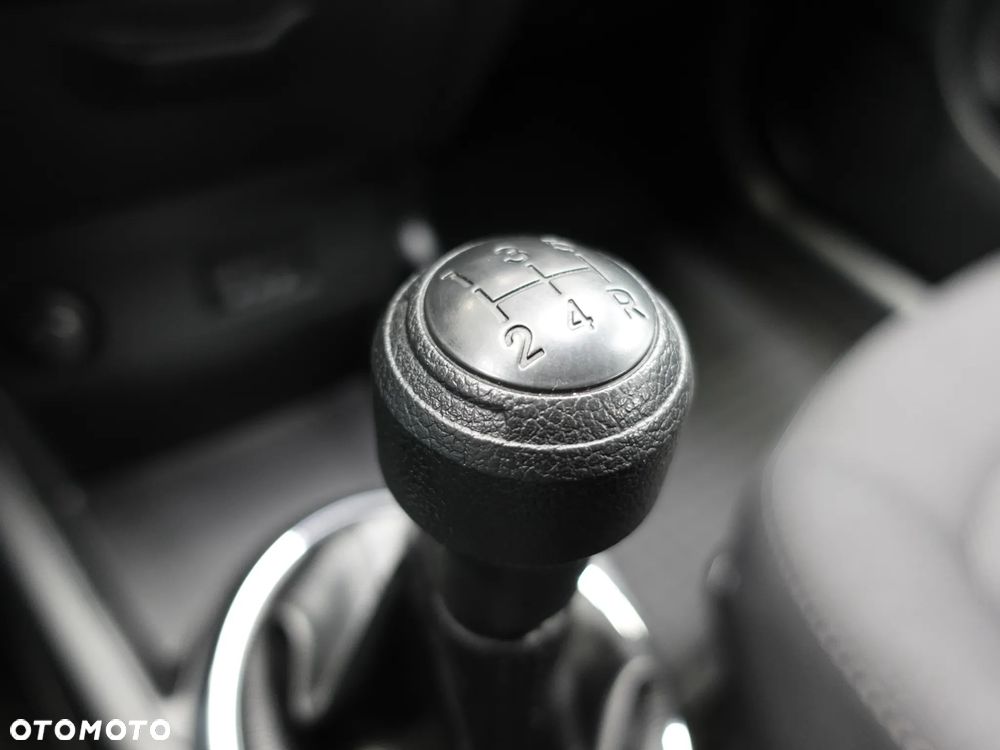 Hyundai i20 1.2 Classic - 34