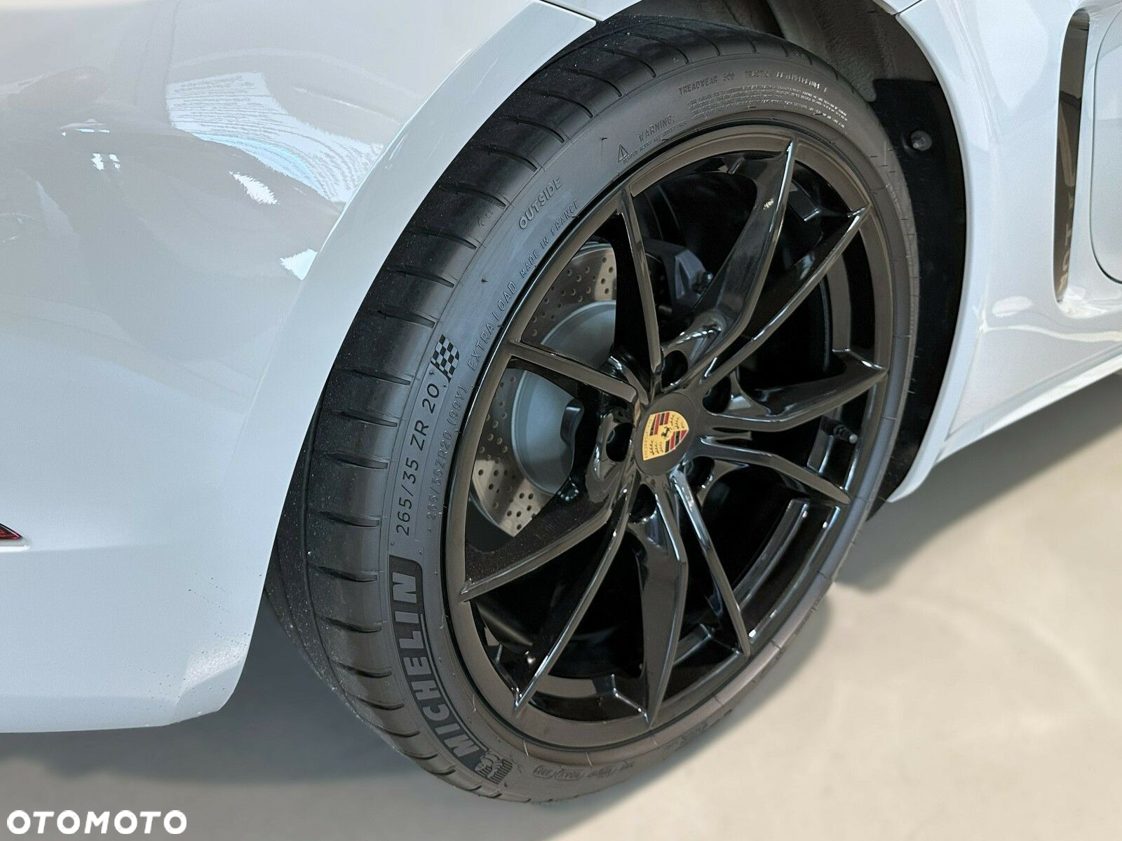 Porsche 718 Cayman - 13