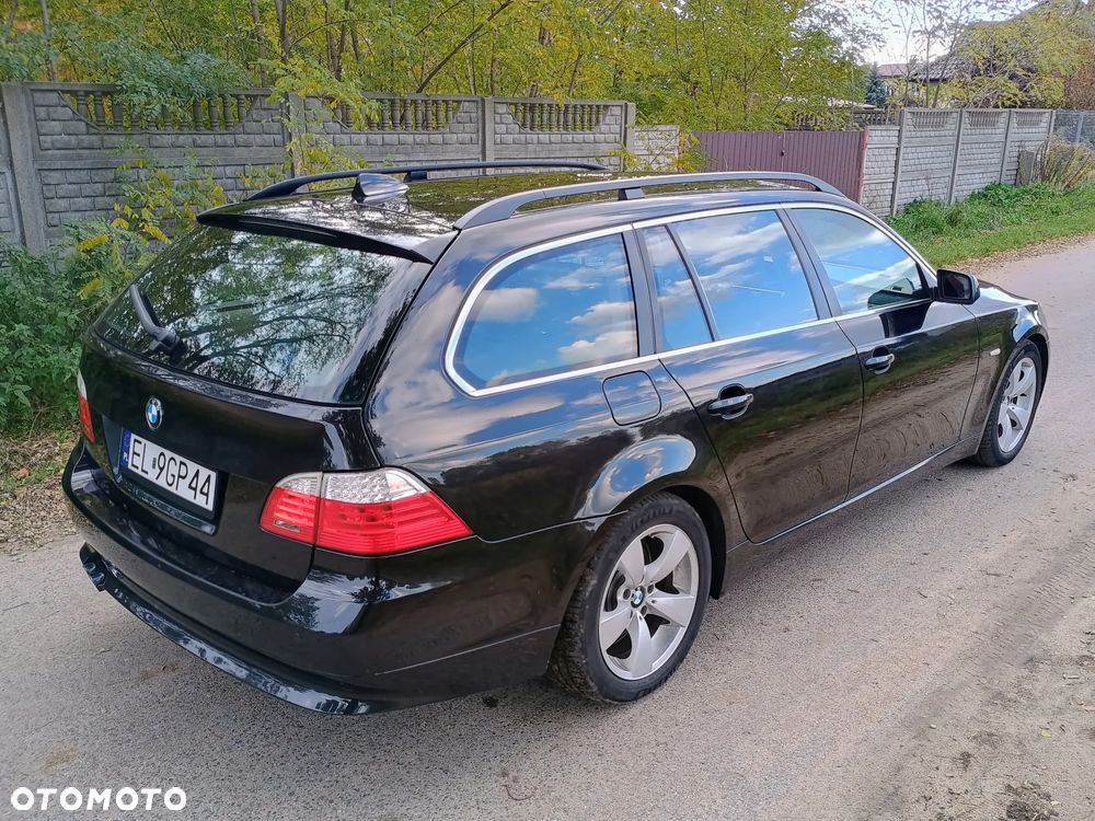 BMW Seria 5 523i - 4