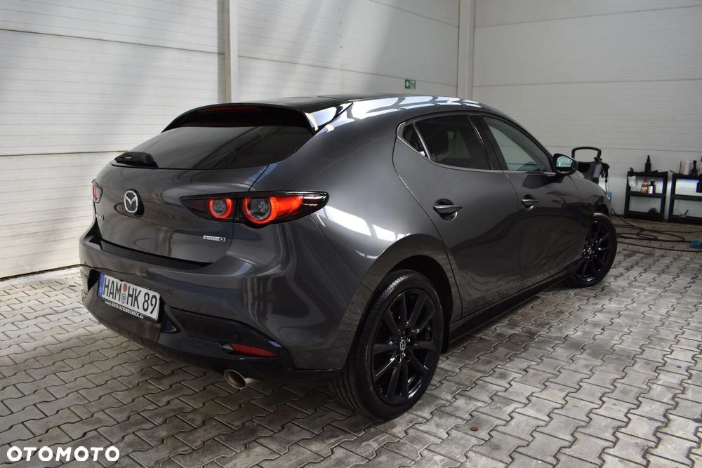 Mazda 3 2.0 mHEV Hikari - 11