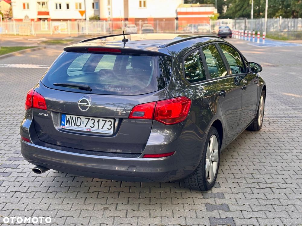 Opel Astra 1.4 T Enjoy - 7