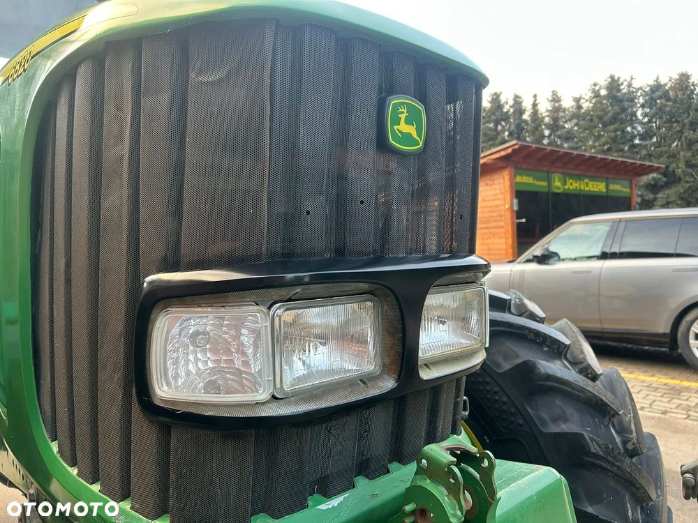 John Deere 6820 - 9